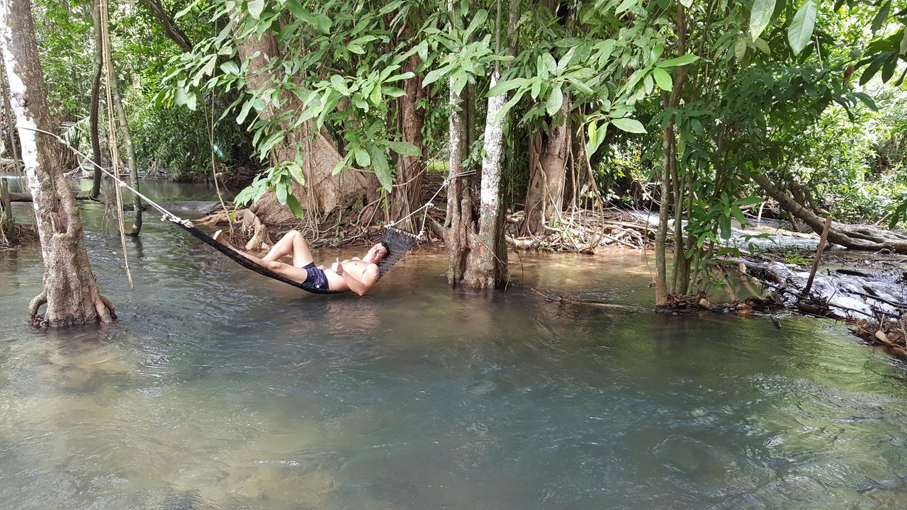 Отель Hug Rimtharn Ban Khao Klom Экстерьер фото