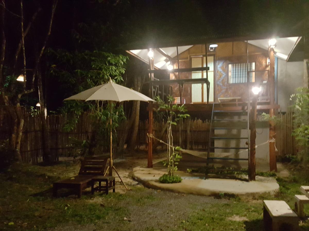 Отель Hug Rimtharn Ban Khao Klom Экстерьер фото