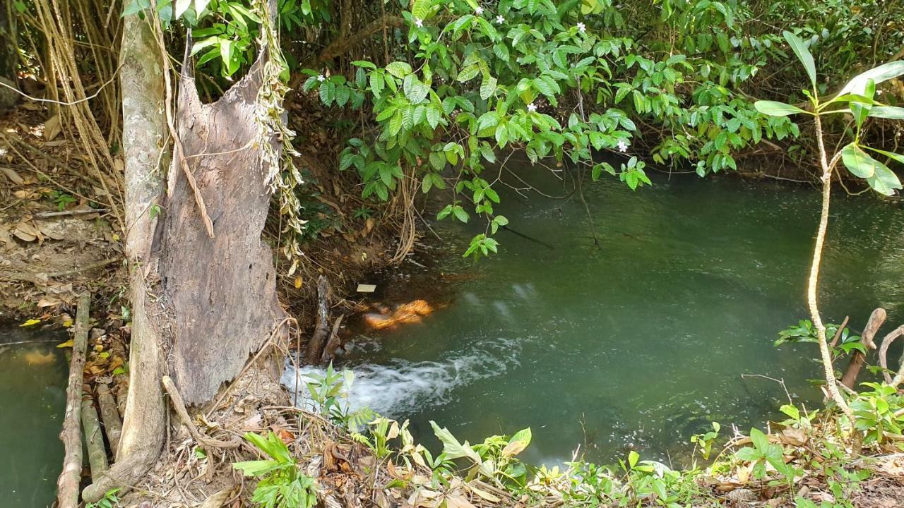 Отель Hug Rimtharn Ban Khao Klom Экстерьер фото